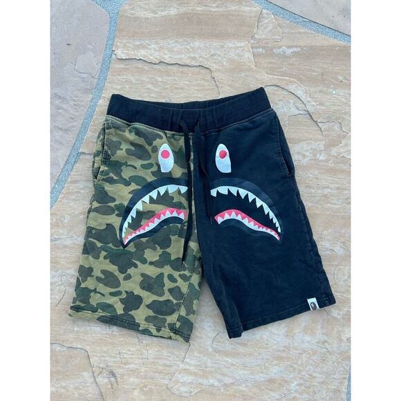 A Bathing Ape BAPE Beach shorts Shark Split Camo Size Medium ? Japan Street wear - Picture 1 of 7